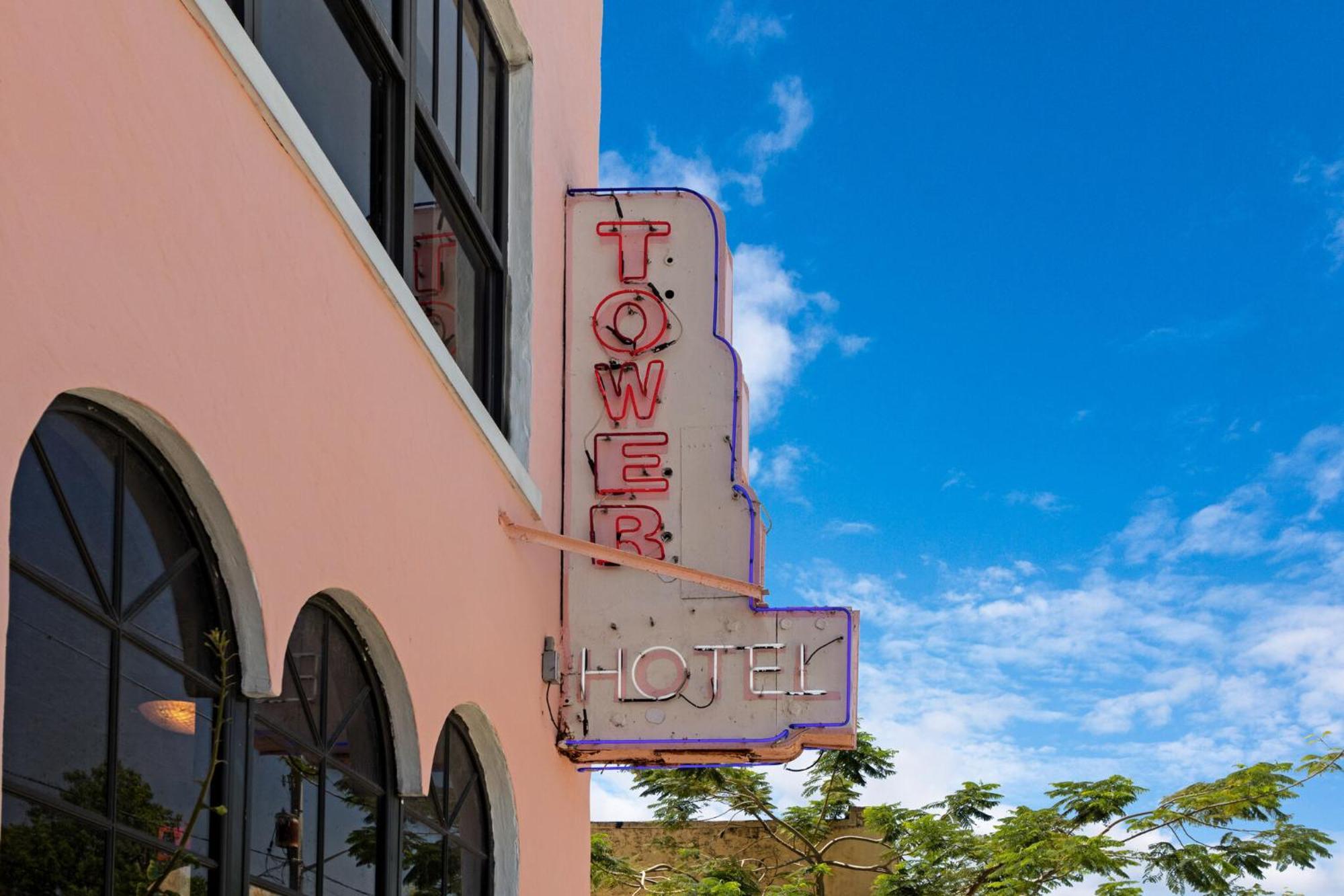 Roami At Tower Hotel - Calle Ocho 마이애미 외부 사진